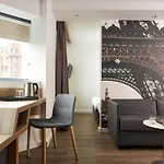 Median Paris Porte De Versailles