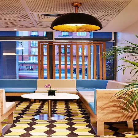 Median Porte De Versailles Hotel Parigi