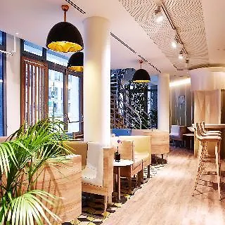 Median Porte De Versailles 3* Paris