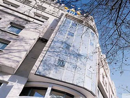 Median Porte De Versailles Hotel Paris
