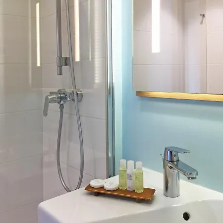 Median Porte De Versailles Hotel 3*